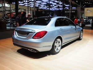  C 2015 C 260L 