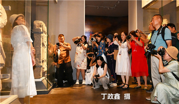 品龙城宋韵 观桥梁罕见——泸州市老年大学相机摄影班泸县探寻宋代石刻、龙脑桥之美