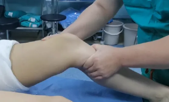 机器人“辅助”亚毫米级手术，“完美修复”受损韧带，让患者重返球场！