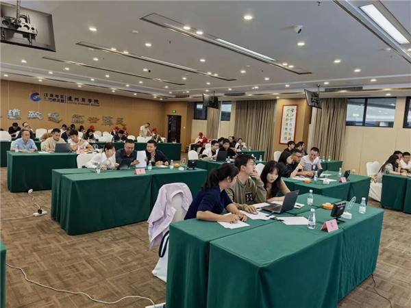 泸州市举办2026年重大动物疫情应急处置技术培训暨应急演练竞赛